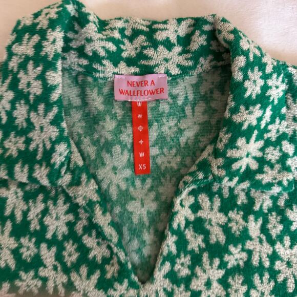 Never a wallflower Green Floral Terry Cloth Shift Dress swim Cover XS - Picture 4 of 4